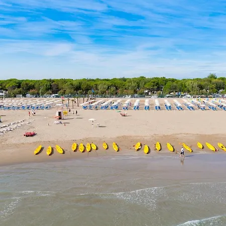 Üdülőközpont Ca' Pasquali Village 5*