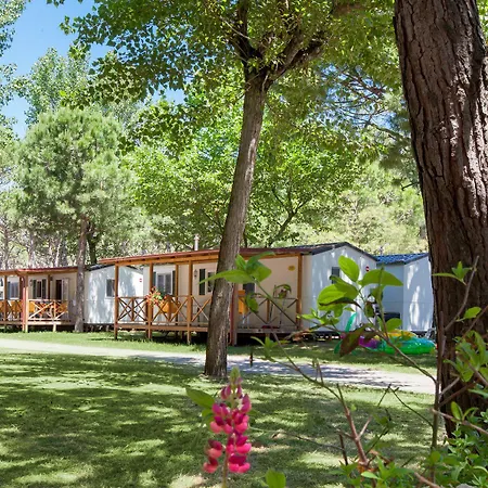 Ca' Pasquali Village 5* カヴァッリーノ・トレポルティ