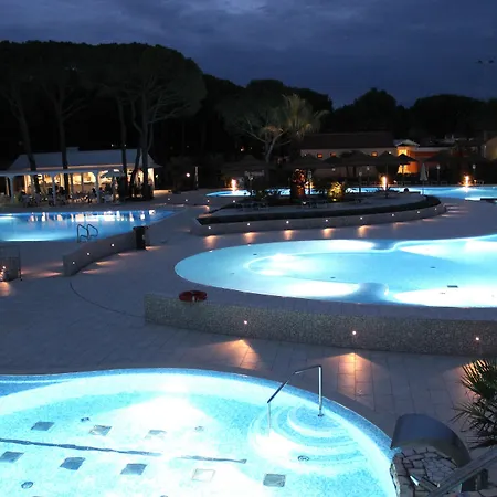 Ca' Pasquali Village 5*