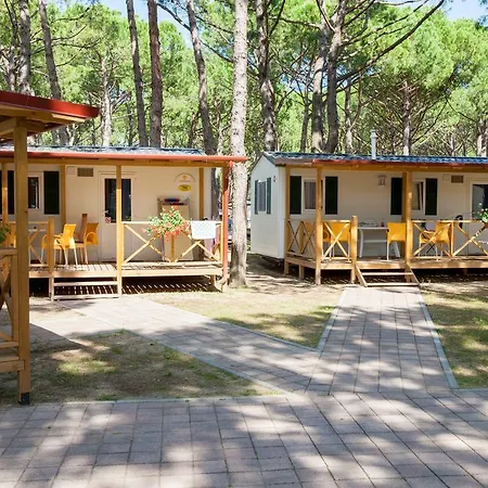 Ca' Pasquali Village 5* カヴァッリーノ・トレポルティ