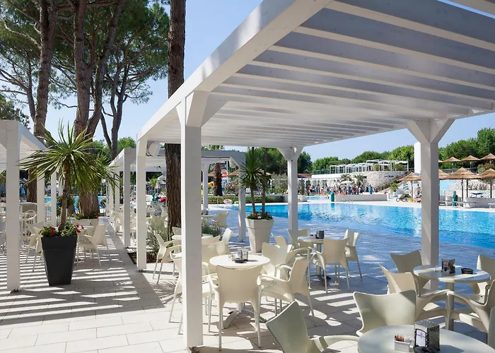 אתר נופש Ca' Pasquali Village 5*